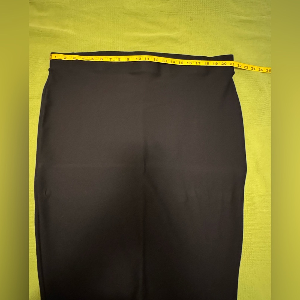 torrid Midi Studio Luxe Ponte Pencil Skirt size 3 EUC - Picture 5 of 8